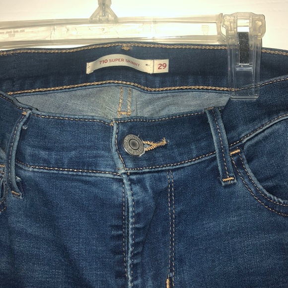 Levis - Picture 5 of 5